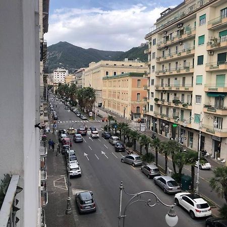 Fancy B&B Salerno Luaran gambar